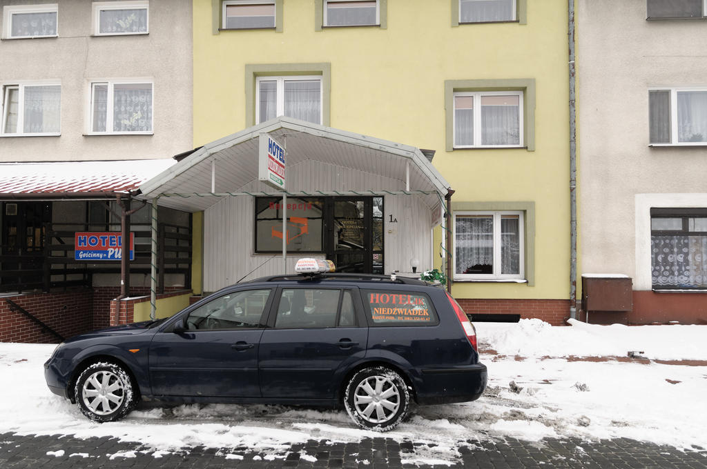 Hotelik Niedzwiadek Радзин Подляски Екстериор снимка